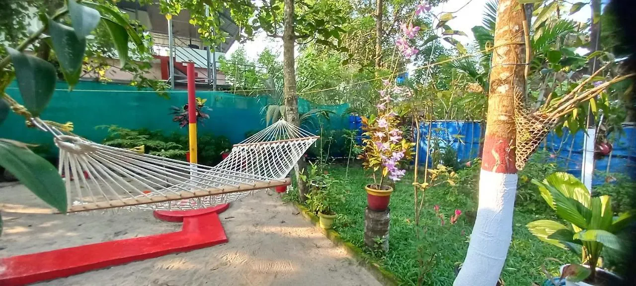 Hotel Marari Nadiya à Mararikulam