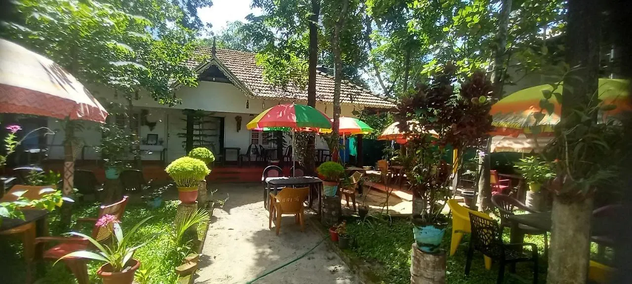 Maison d'hôtes Hotel Marari Nadiya à Mararikulam