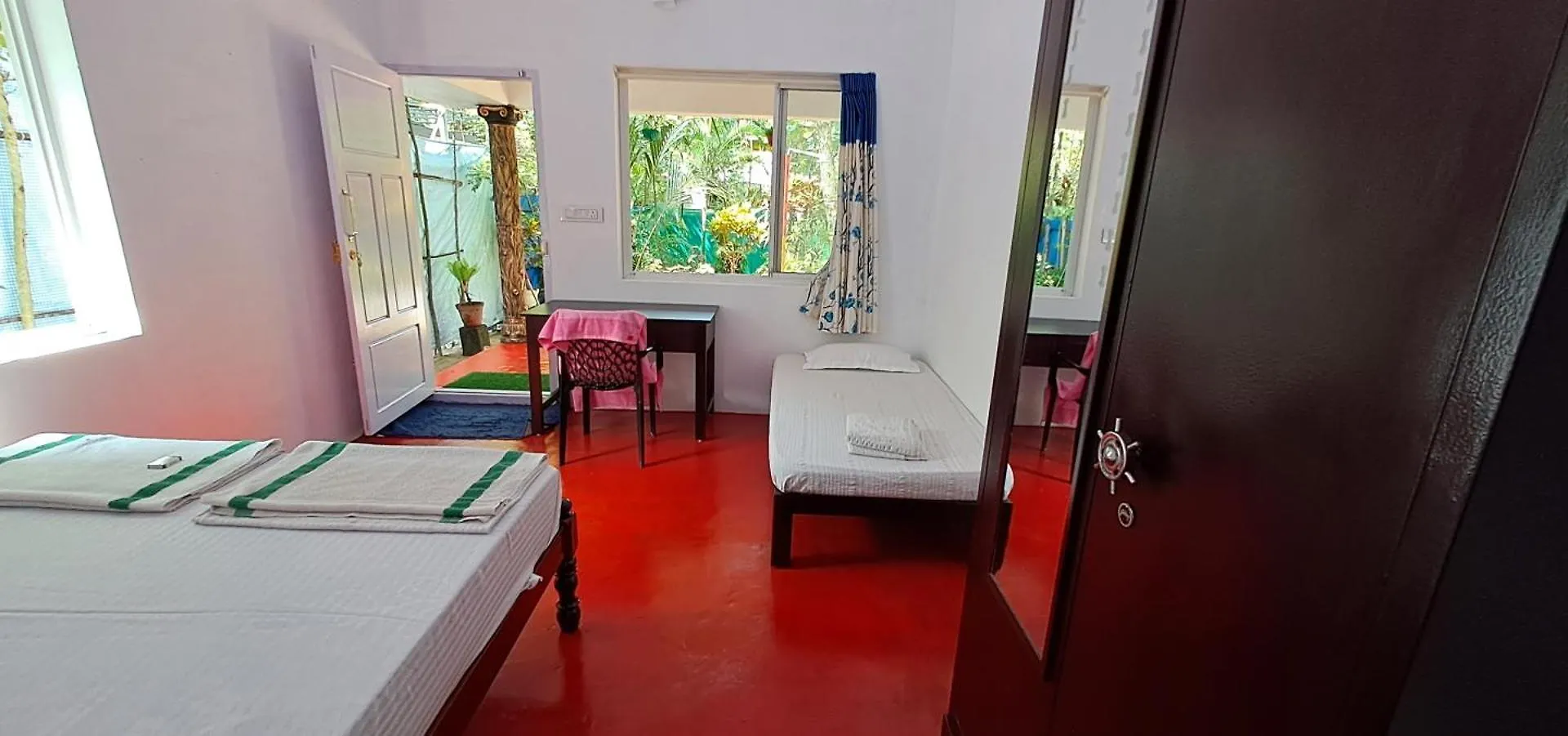 Hotel Marari Nadiya à Mararikulam