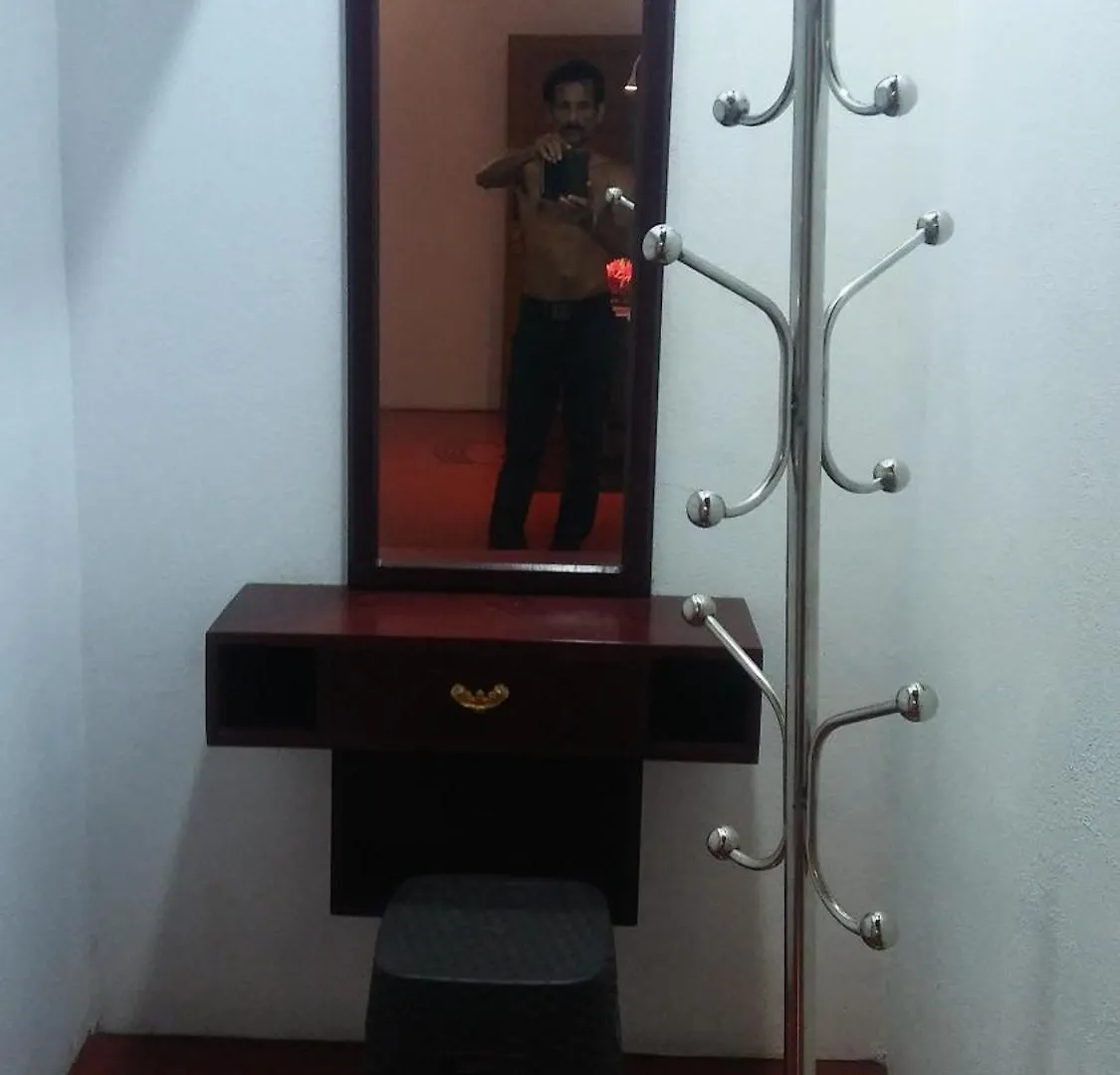 Hotel Marari Nadiya à Mararikulam